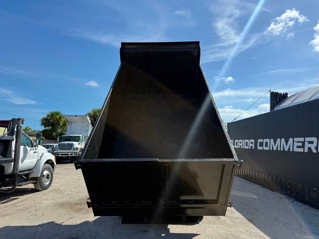 2015 Isuzu NRR Dump Truck  - 23063966 - 2