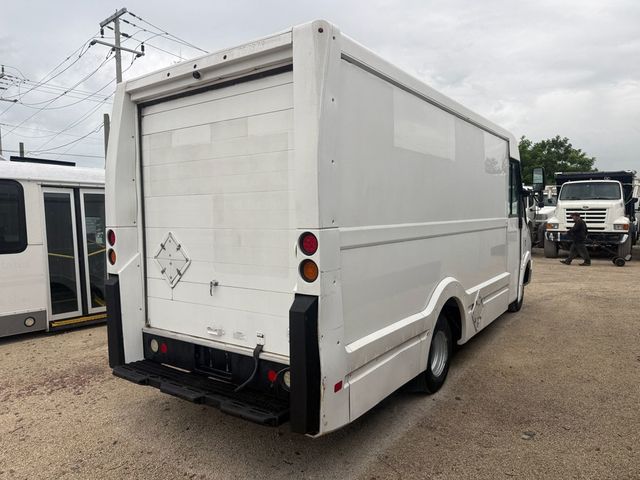 2015 Isuzu Reach Stepvan  - 23088557 - 3