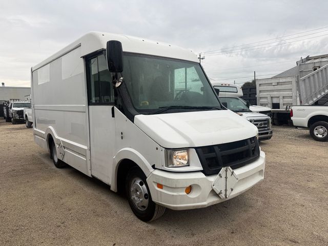 2015 Isuzu Reach Stepvan  - 23088557 - 4