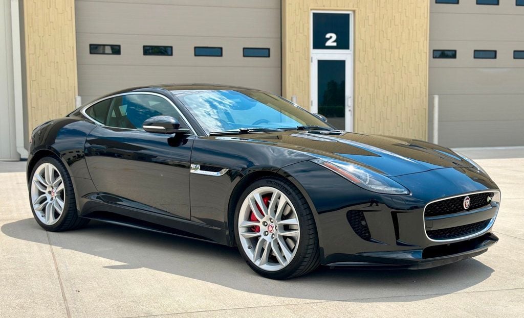 2015 Jaguar F-TYPE 2015 JAGUAR F-TYPE R -5.0L V8 SUPERCHARGED COUPE - 22525056 - 4