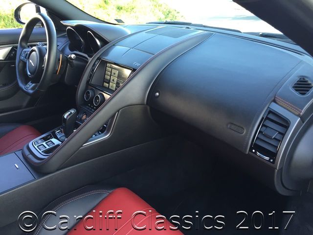 2015 Jaguar F-TYPE SUPERCHARGED R COUPE - 16445210 - 9