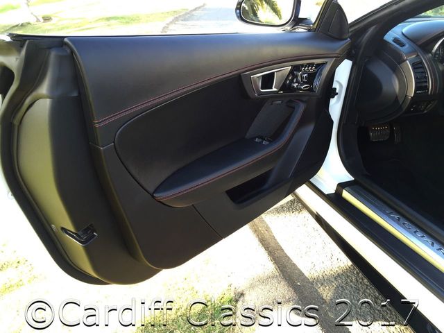 2015 Jaguar F-TYPE SUPERCHARGED R COUPE - 16445210 - 11