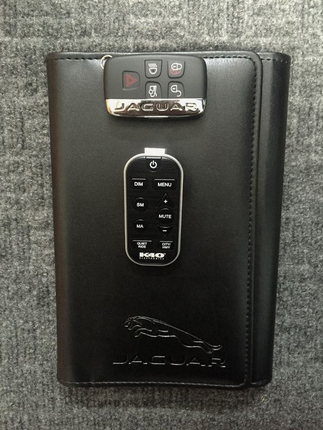 2015 Jaguar F-TYPE SUPERCHARGED R COUPE - 16445210 - 32