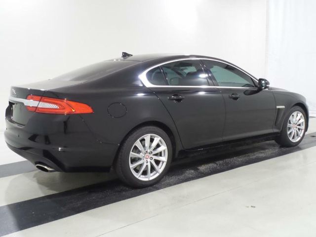 2015 Jaguar XF 2.0T PREMIUM - 15400148 - 2