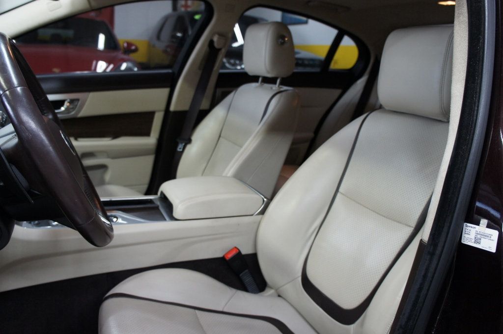 2015 Jaguar XF Classy Car, True Pinnacle of Luxury - 22401866 - 14