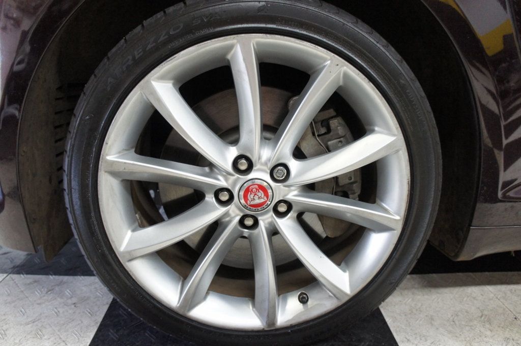 2015 Jaguar XF Portfolio V6 AWD! Stunning! Classy! - 22401866 - 4