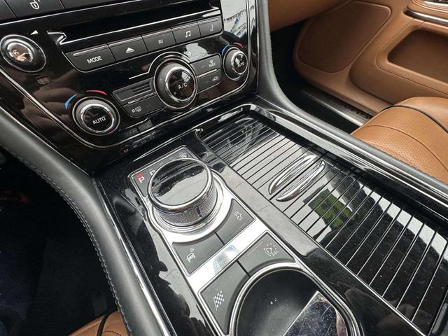 2015 Jaguar XJ 4dr Sedan XJL Portfolio AWD - 22988611 - 30