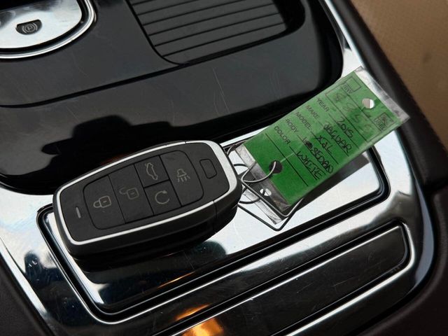 2015 Jaguar XJ 4dr Sedan XJL Portfolio AWD - 22998921 - 52