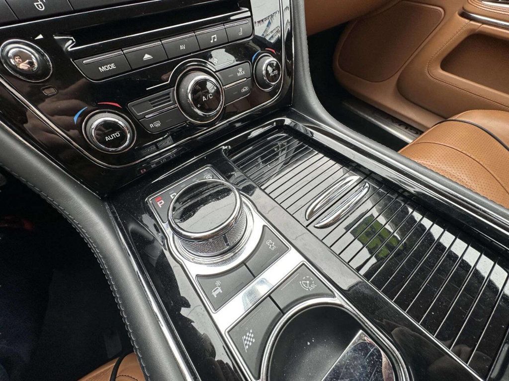 2015 Jaguar XJ 4dr Sedan XJL Portfolio AWD - 23009462 - 30