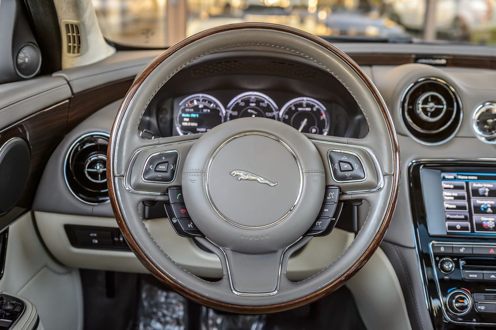 2015 Jaguar XJ XJL PORTFOLIO - NAV - PANO ROOF - BLUETOOTH - GORGEOUS - 22977041 - 31