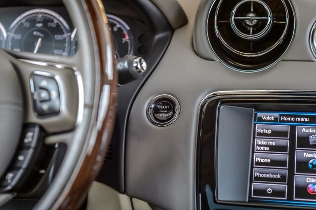 2015 Jaguar XJ XJL PORTFOLIO - NAV - PANO ROOF - BLUETOOTH - GORGEOUS - 22977041 - 32