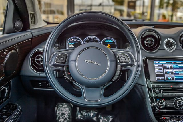 2015 Jaguar XJ XJL PORTFOLIO - NAV - PANO ROOF - BLUETOOTH - GORGEOUS - 22994328 - 28