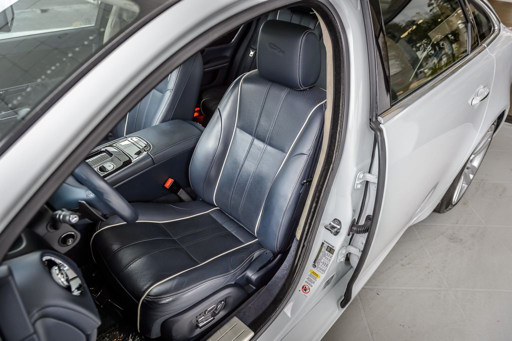 2015 Jaguar XJ XJL PORTFOLIO - NAV - PANO ROOF - BLUETOOTH - GORGEOUS - 22994328 - 40