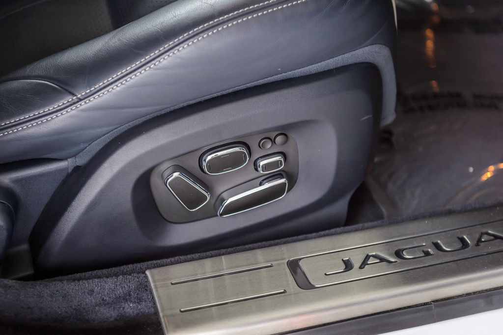 2015 Jaguar XJ XJL PORTFOLIO - NAV - PANO ROOF - BLUETOOTH - GORGEOUS - 22994328 - 48