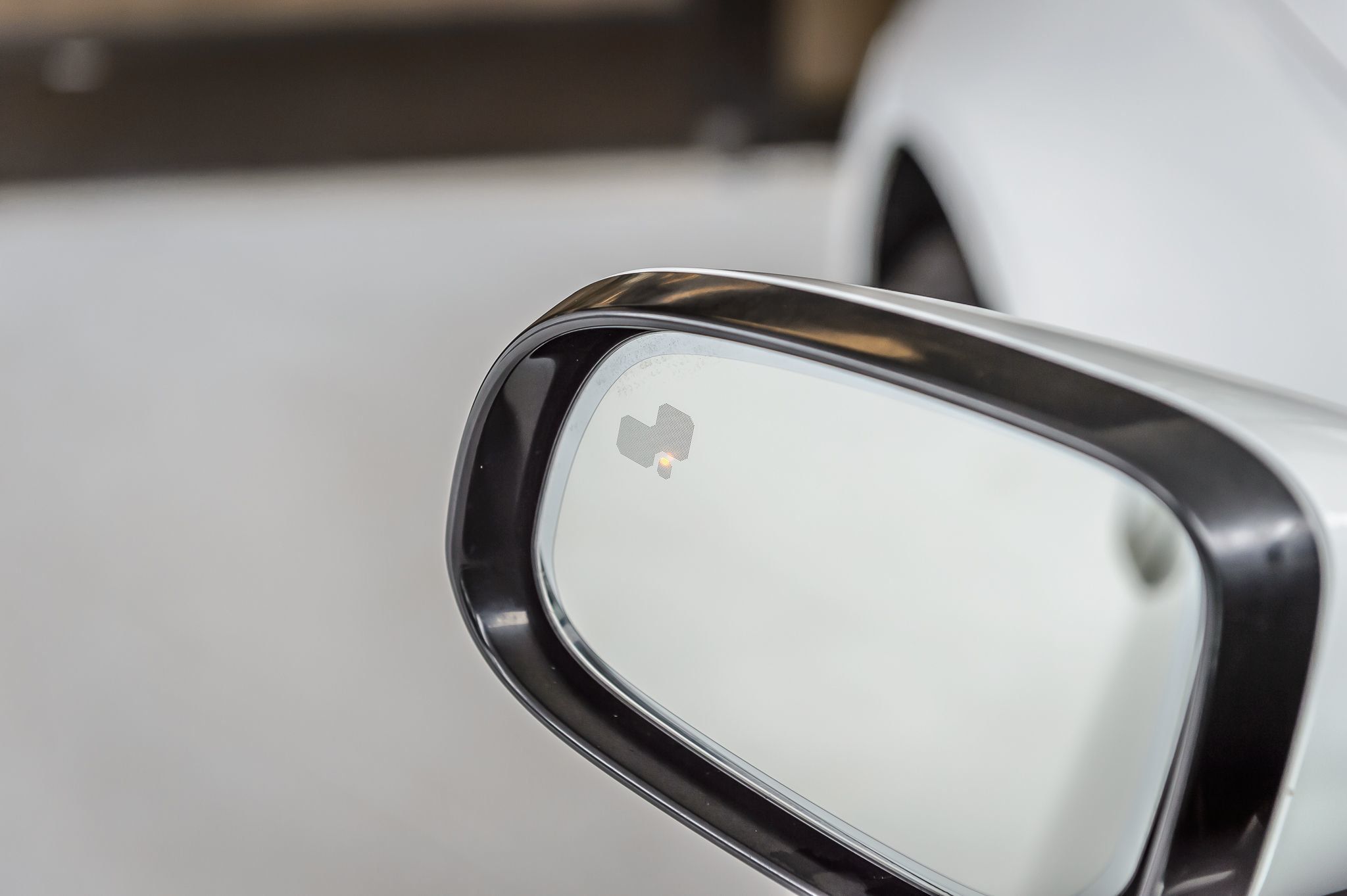 2015 Jaguar XJ photo 42