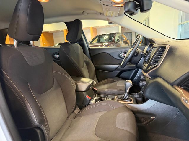 2015 Jeep Cherokee 4WD 4dr Latitude - 23058339 - 22