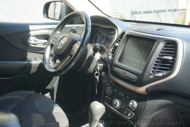 2015 Jeep Cherokee 4WD 4dr Latitude - 23070435 - 14