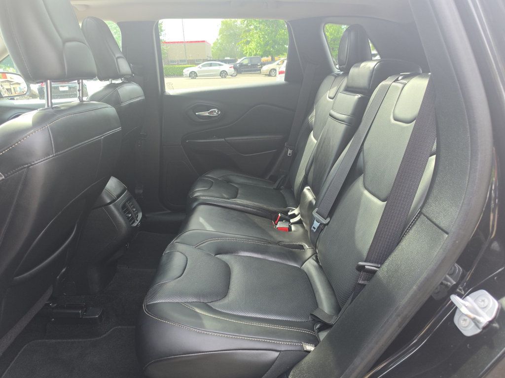 Jeep Cherokee photo 10
