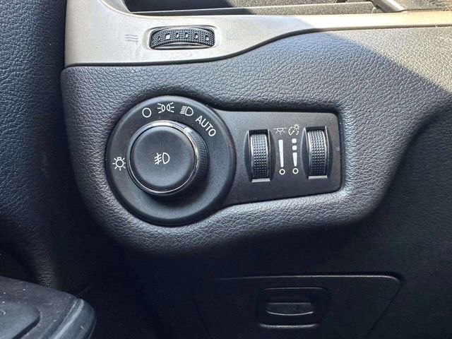 2015 Jeep Cherokee 4WD 4dr Limited - 22972316 - 25