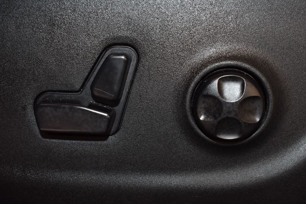 2015 Jeep Cherokee 4WD 4dr Trailhawk - 21979672 - 13