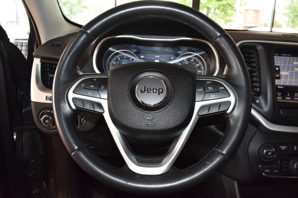 2015 Jeep Cherokee 4WD 4dr Trailhawk - 21979672 - 16