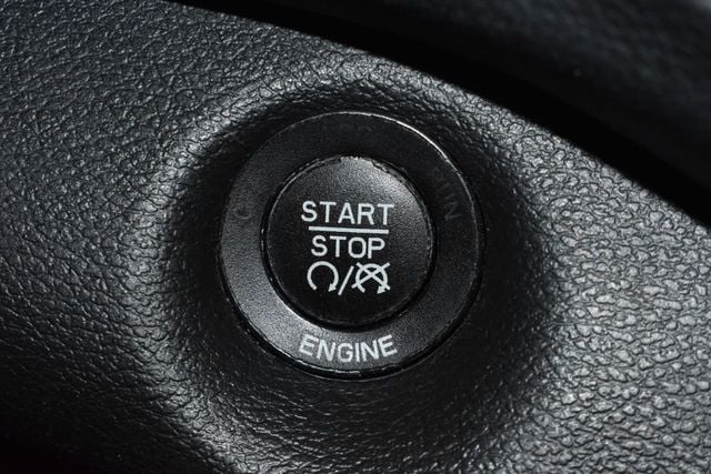 2015 Jeep Cherokee 4WD 4dr Trailhawk - 21979672 - 18