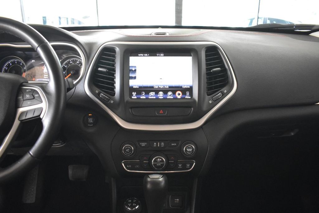 2015 Jeep Cherokee 4WD 4dr Trailhawk - 21979672 - 20