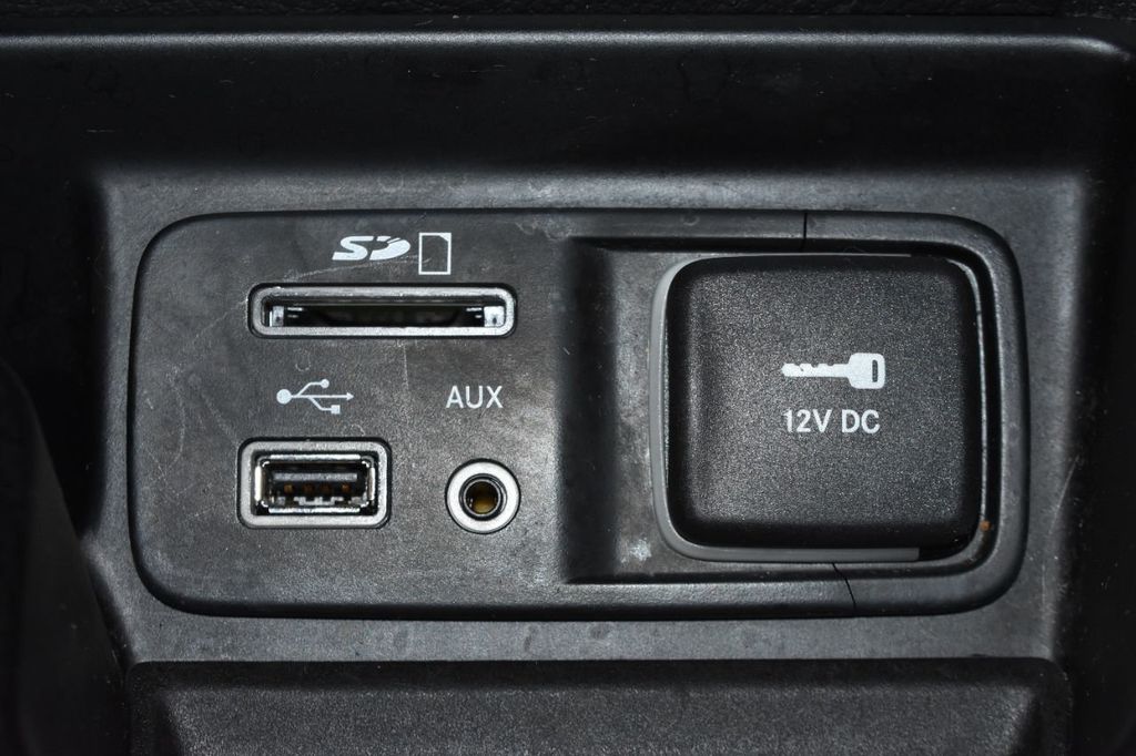 2015 Jeep Cherokee 4WD 4dr Trailhawk - 21979672 - 23