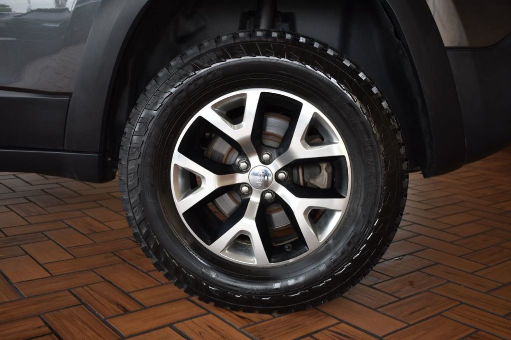 2015 Jeep Cherokee 4WD 4dr Trailhawk - 21979672 - 29