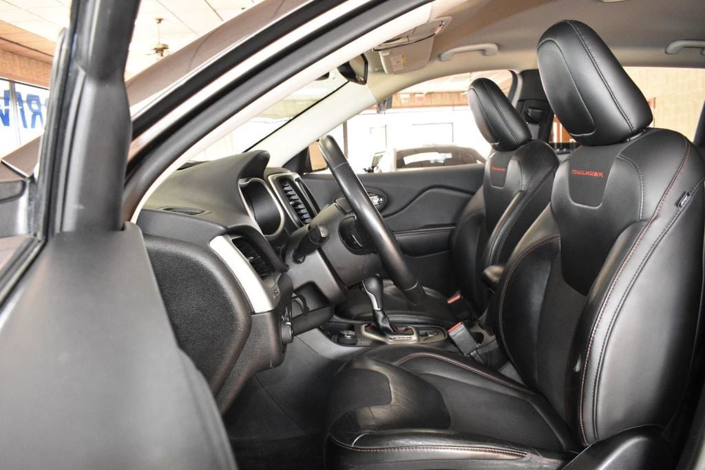 2015 Jeep Cherokee 4WD 4dr Trailhawk - 21979672 - 8