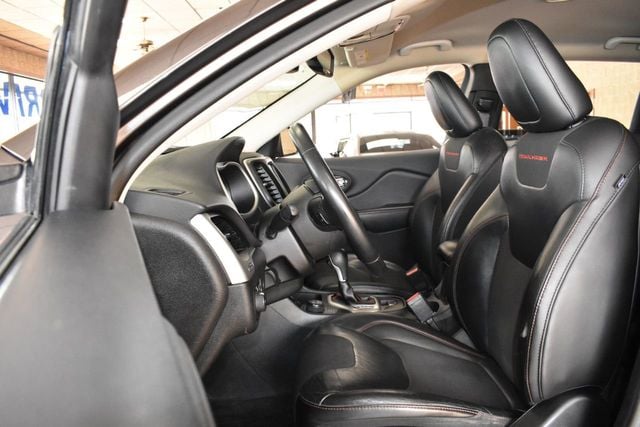 2015 Jeep Cherokee 4WD 4dr Trailhawk - 21979672 - 8