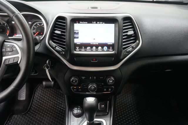 2015 Jeep Cherokee 4WD 4dr Trailhawk - 23039892 - 18