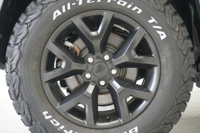 2015 Jeep Cherokee 4WD 4dr Trailhawk - 23039892 - 24