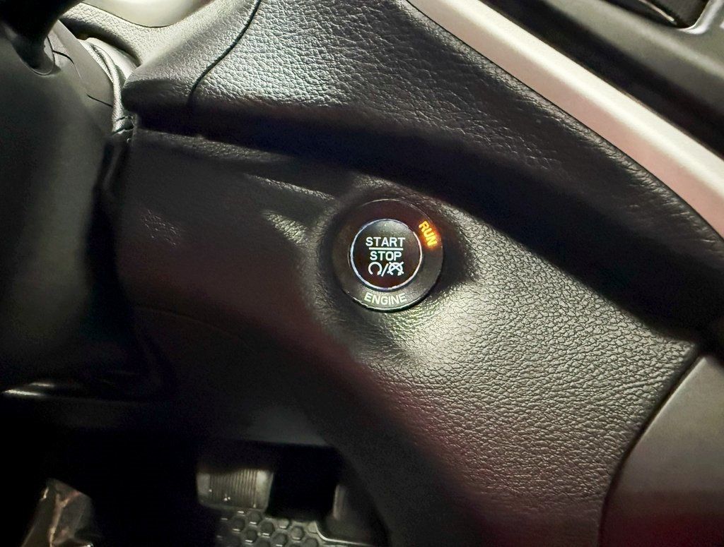 2015 Jeep Cherokee 4WD 4dr Trailhawk - 22907142 - 14