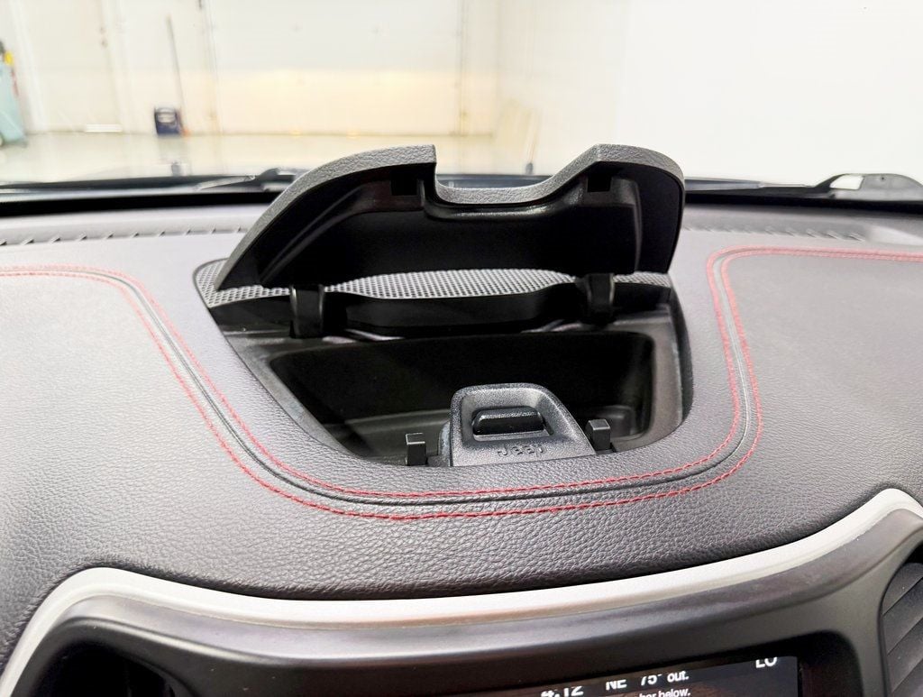 2015 Jeep Cherokee 4WD 4dr Trailhawk - 22907142 - 23