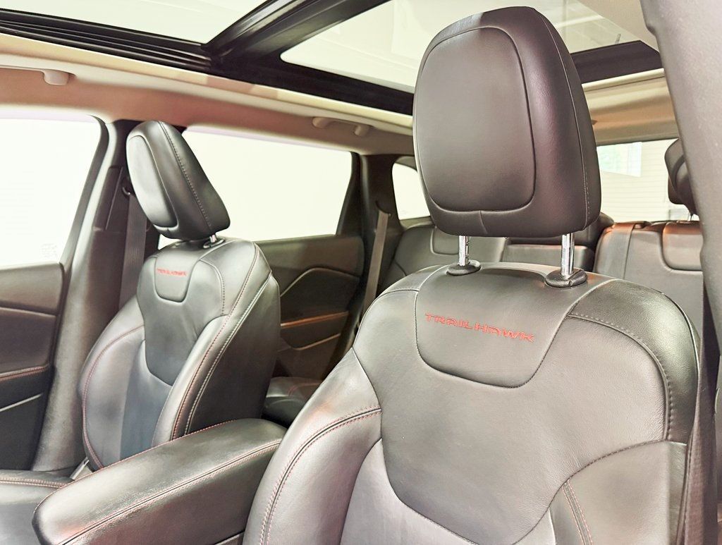 2015 Jeep Cherokee 4WD 4dr Trailhawk - 22907142 - 29