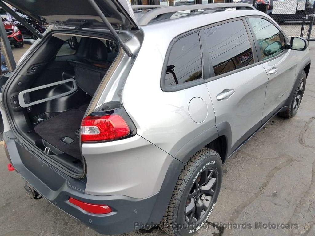 2015 Jeep Cherokee 4WD 4dr Trailhawk - 20367588 - 9