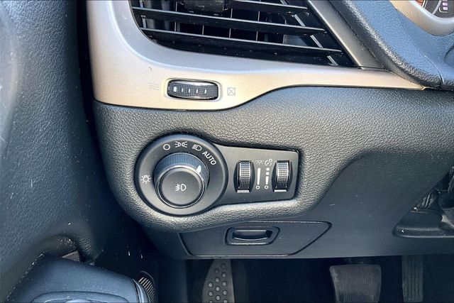 2015 Jeep Cherokee CHEROKEE LATITUDE - 23031492 - 29