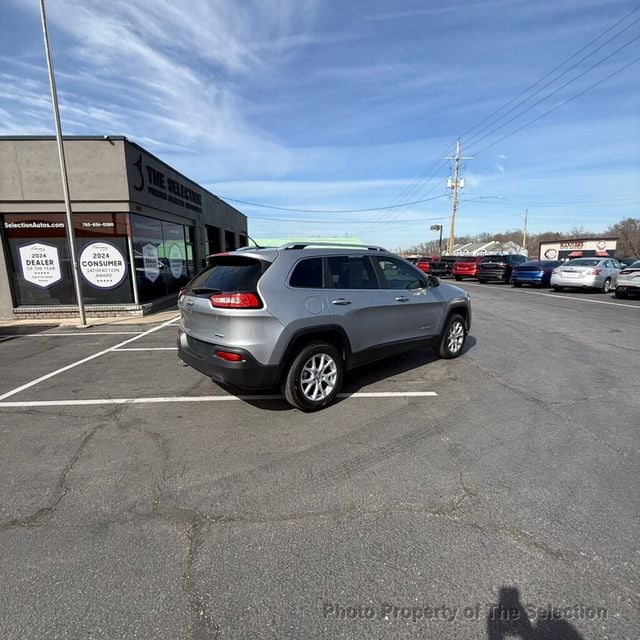 2015 Jeep Cherokee CHEROKEE LATITUDE W/PANO ROOF & COMFORT PKG - 22990666 - 14