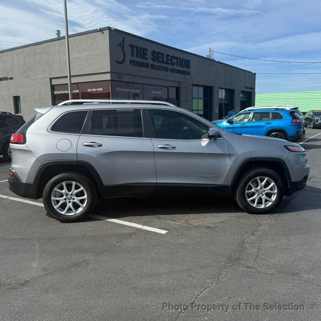 2015 Jeep Cherokee CHEROKEE LATITUDE W/PANO ROOF & COMFORT PKG - 22990666 - 17