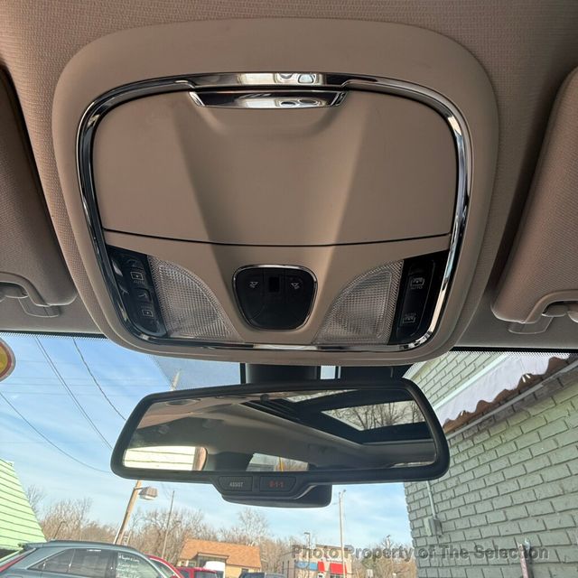 2015 Jeep Cherokee CHEROKEE LATITUDE W/PANO ROOF & COMFORT PKG - 22990666 - 32