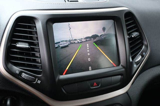 2015 Jeep Cherokee Latitude - 23027687 - 9