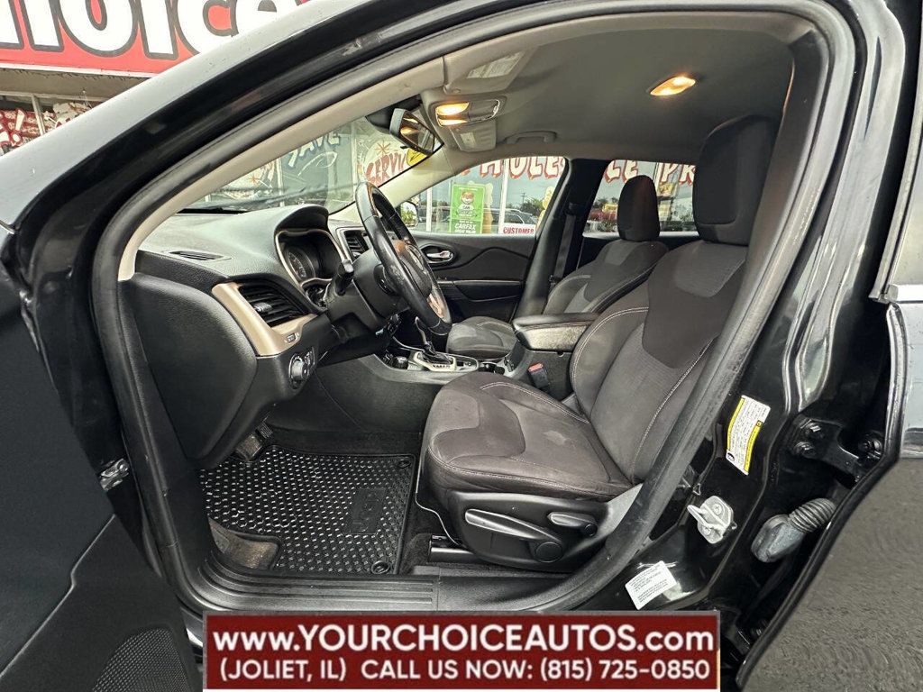 2015 Jeep Cherokee Latitude 4x4 4dr SUV - 22856035 - 14