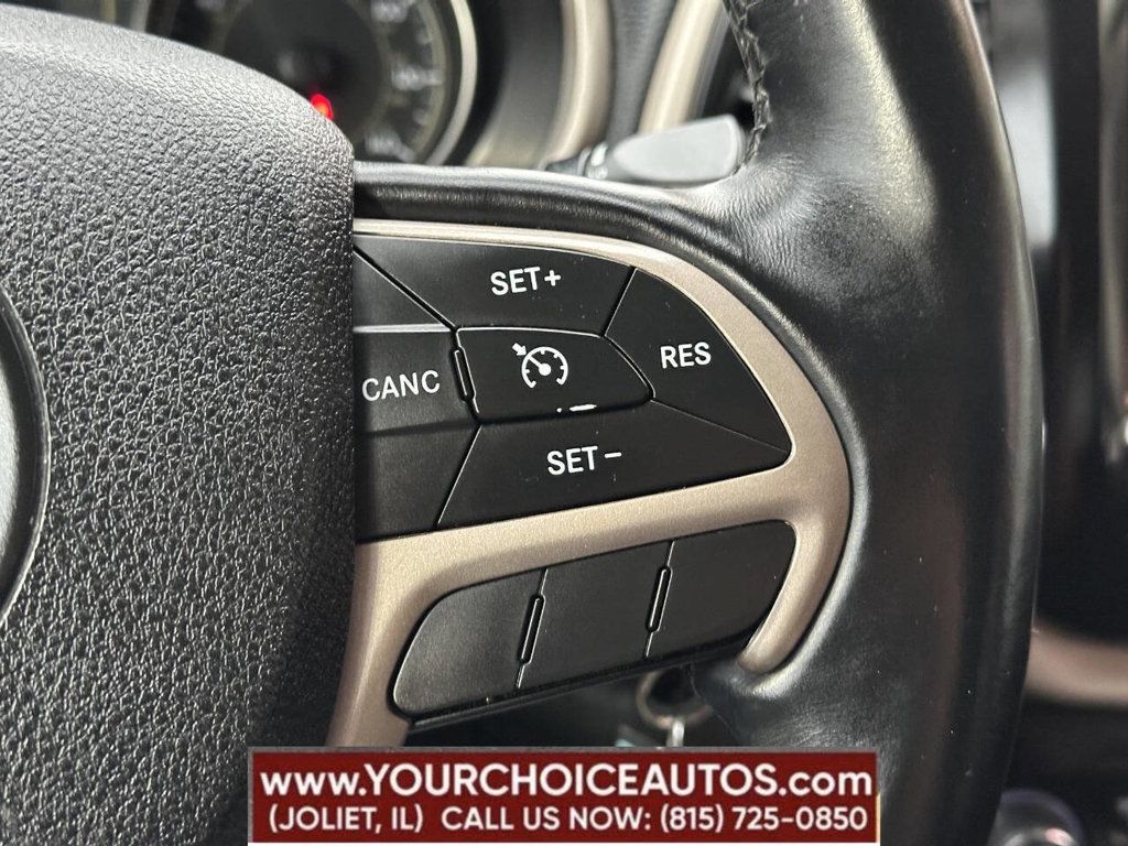 2015 Jeep Cherokee Latitude 4x4 4dr SUV - 22856035 - 30