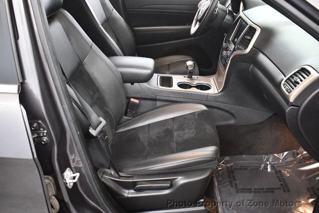 2015 Jeep Grand Cherokee 4WD 4dr Laredo Altitude - 22151317 - 19