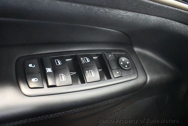 2015 Jeep Grand Cherokee 4WD 4dr Laredo Altitude - 22151317 - 32