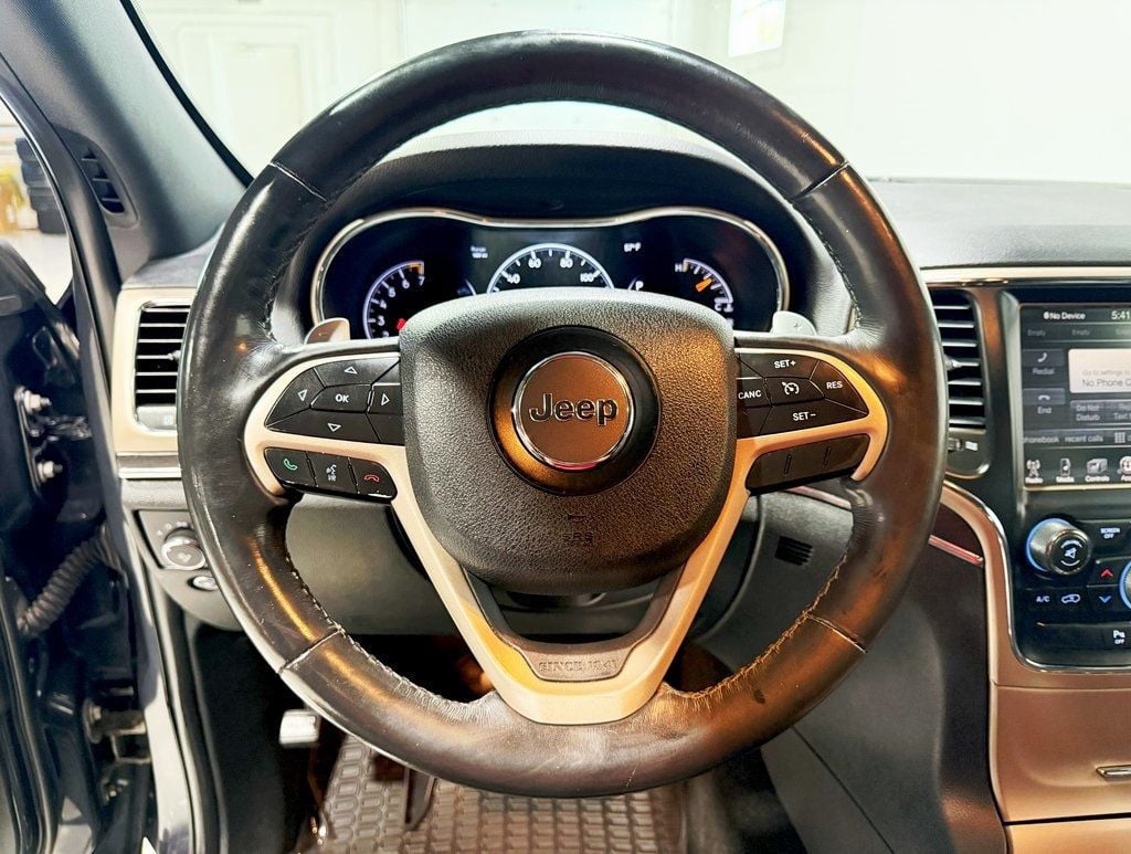 2015 Jeep Grand Cherokee Limited photo 11