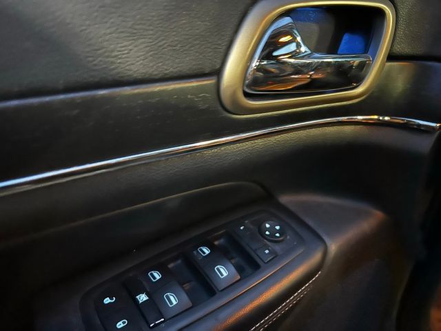 2015 Jeep Grand Cherokee 4WD 4dr Limited - 22937282 - 13