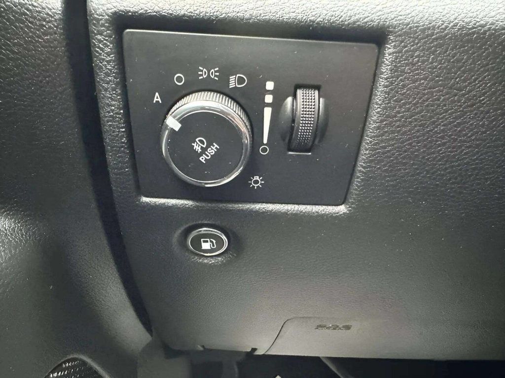 2015 Jeep Grand Cherokee 4WD 4dr Limited - 22936438 - 29