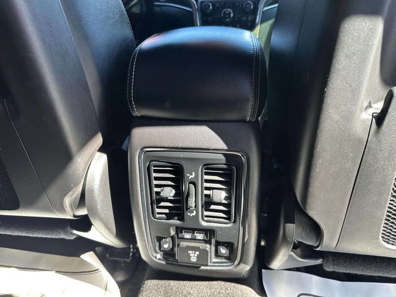 2015 Jeep Grand Cherokee 4WD 4dr Limited - 22997386 - 22